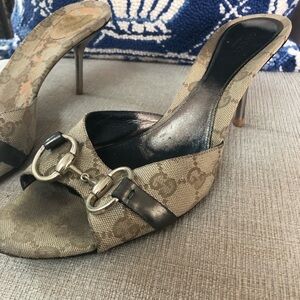 Gucci logo heeled sandal size 9